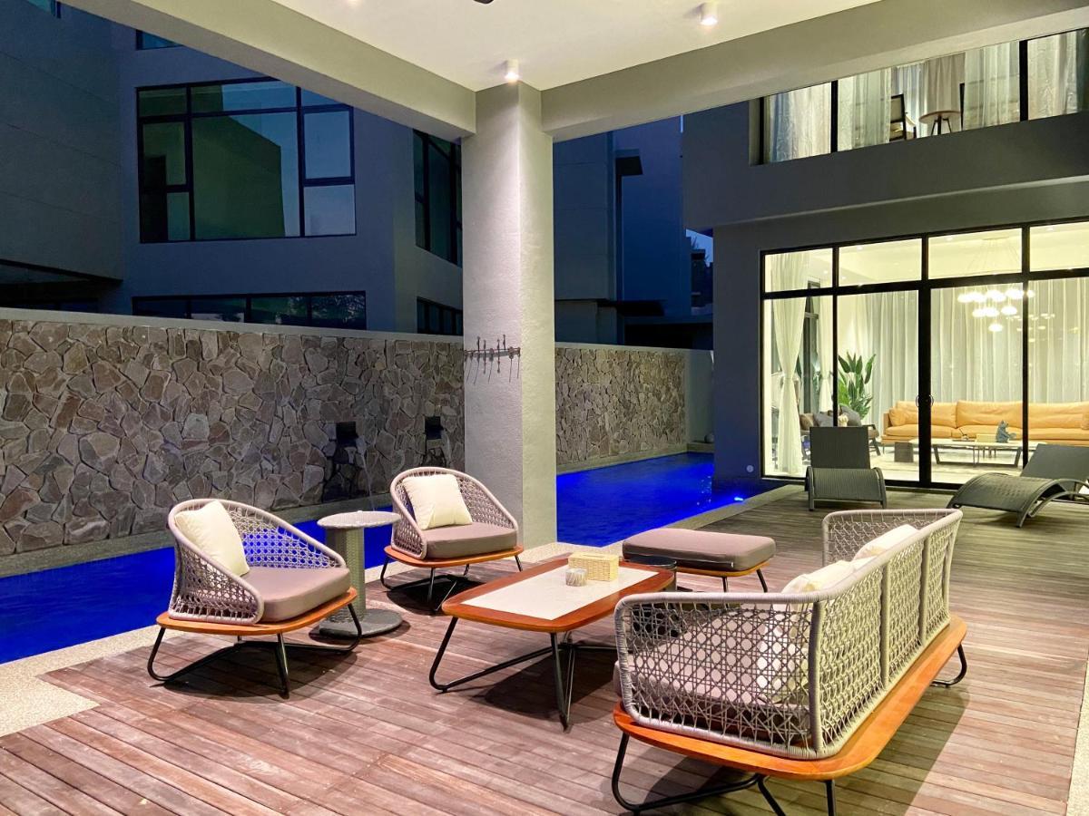 Molly Luxury Private Pool Bungalow茉莉的家豪华私人泳池别墅 Пантай Ченанг Екстериор снимка